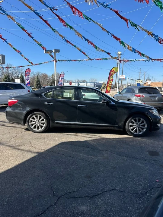 2011 Lexus LS 4th Gen - Image 4 of 12