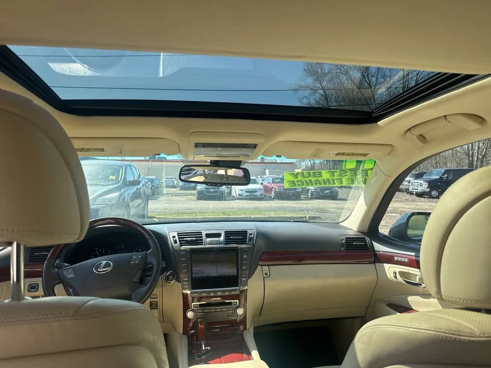 2011 Lexus LS 4th Gen - Image 6 of 8