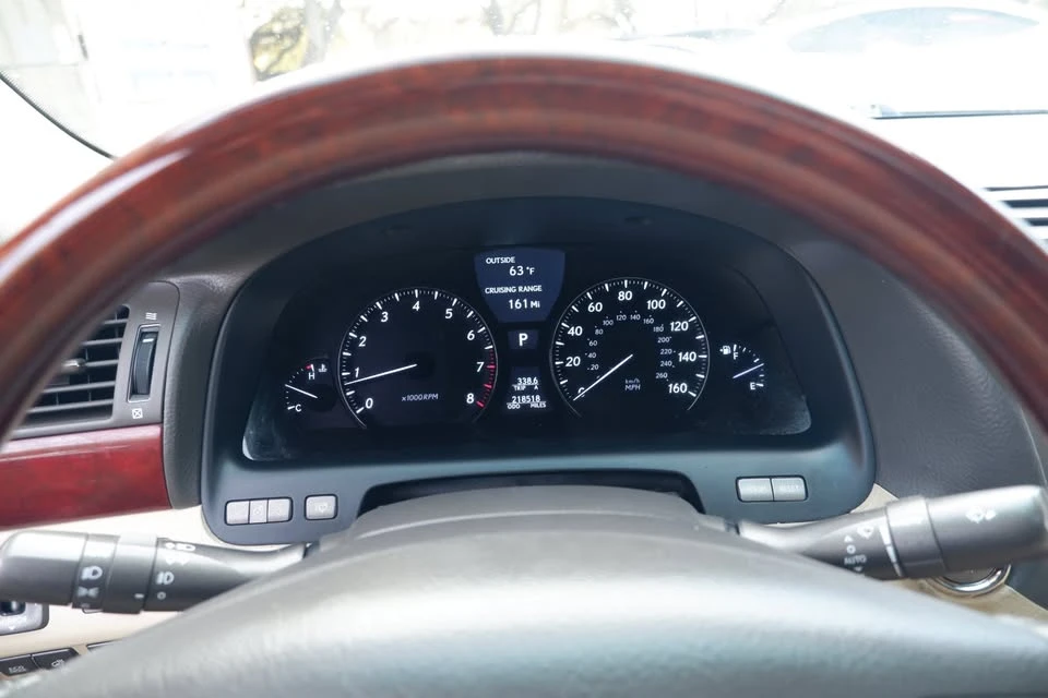 2011 Lexus LS 4th Gen - Image 16 of 19