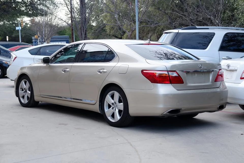 2011 Lexus LS 4th Gen - Image 6 of 19
