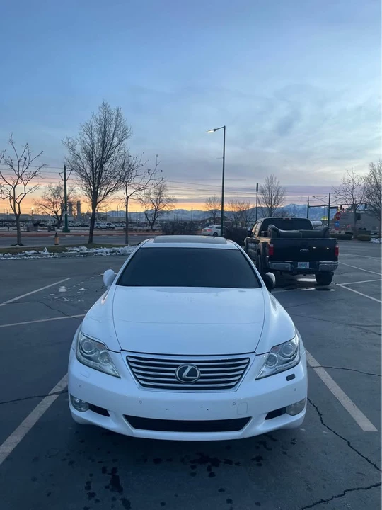 2011 Lexus LS 4th Gen - Image 4 of 20