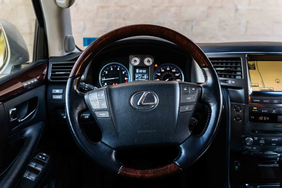 2011 Lexus LX 3rd Gen - Image 10 of 20