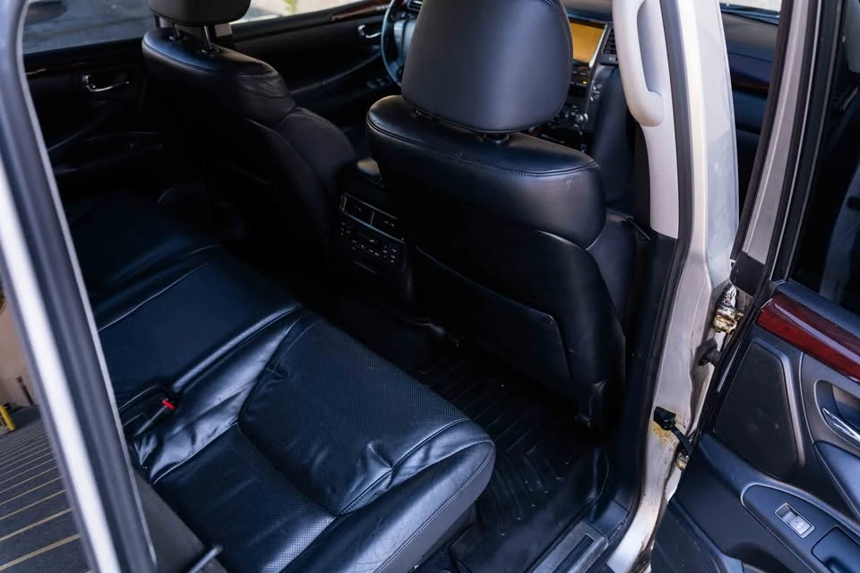 2011 Lexus LX 3rd Gen - Image 13 of 20