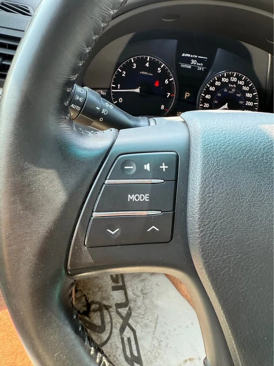 2011 Lexus RX 3rd Gen - Image 12 of 17