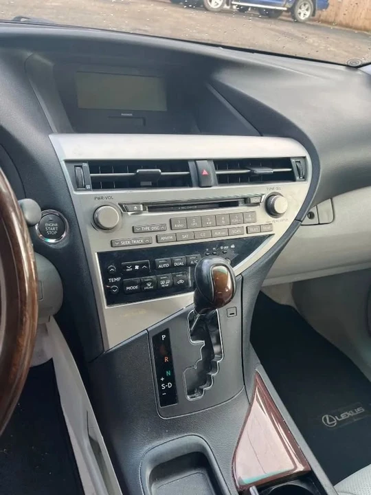 2011 Lexus RX 3rd Gen - Image 7 of 10