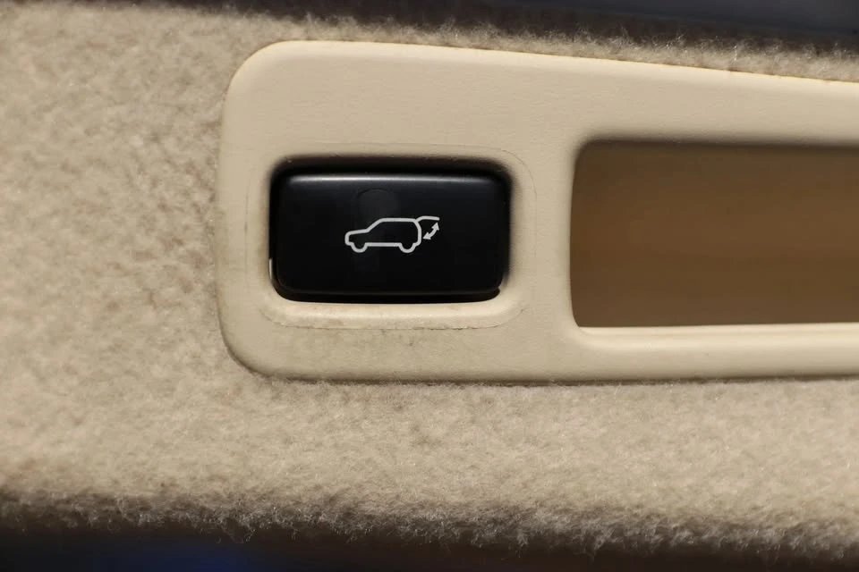 2011 Lexus RX 3rd Gen - Image 17 of 20