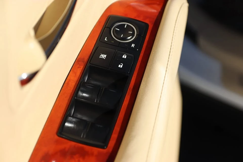 2011 Lexus RX 3rd Gen - Image 10 of 20
