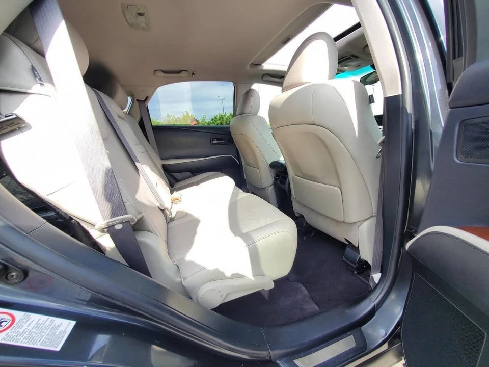 2011 Lexus RX 3rd Gen - Image 17 of 19
