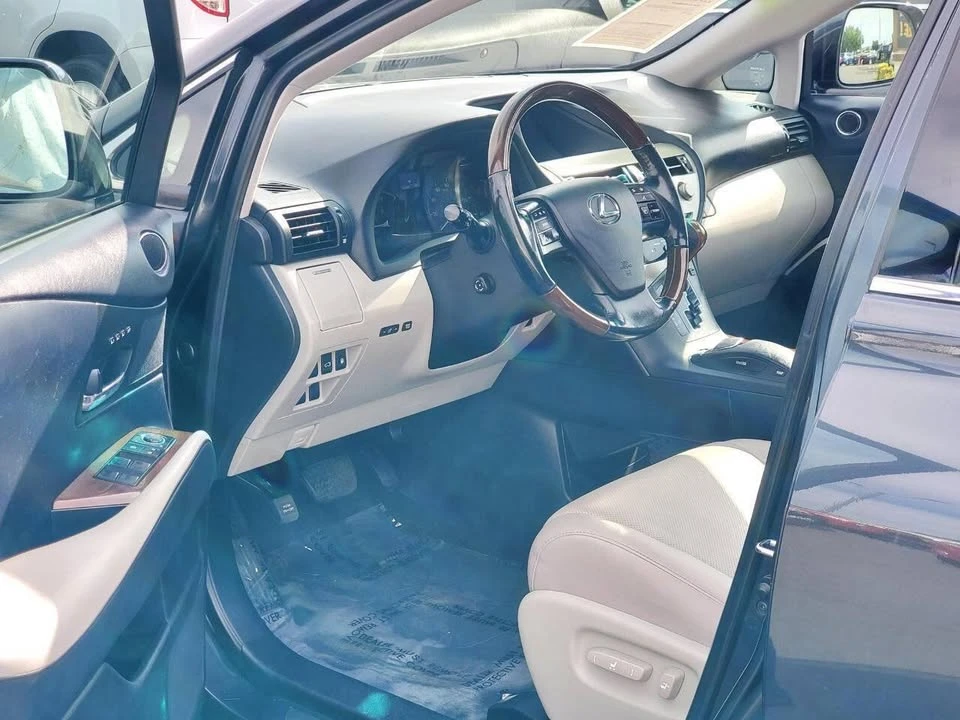 2011 Lexus RX 3rd Gen - Image 8 of 19