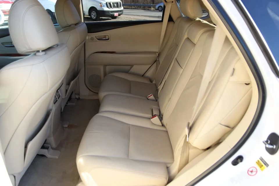 2011 Lexus RX 3rd Gen - Image 15 of 20