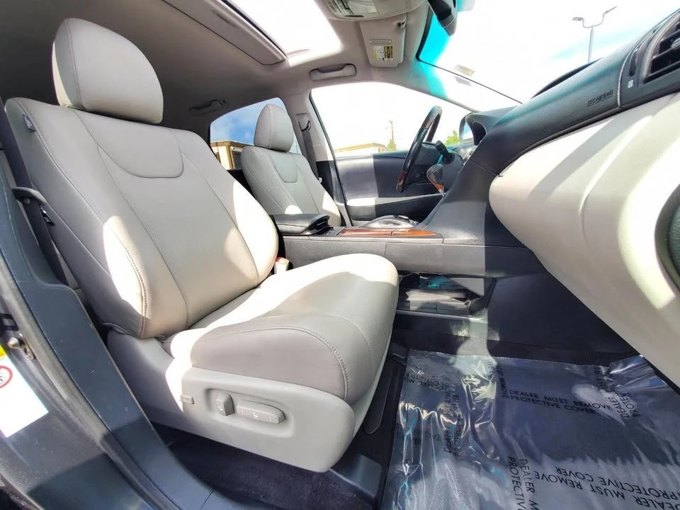 2011 Lexus RX 3rd Gen - Image 16 of 19