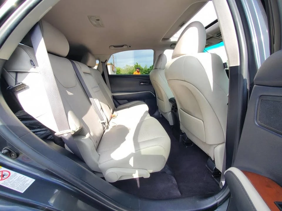 2011 Lexus RX 3rd Gen - Image 18 of 19
