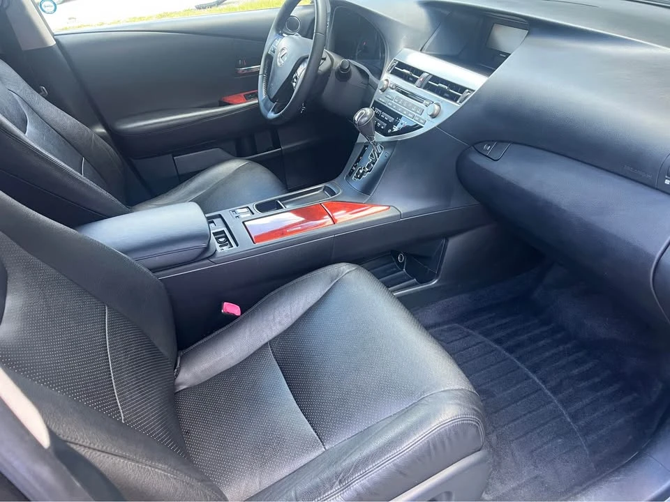 2011 Lexus RX 3rd Gen - Image 11 of 13