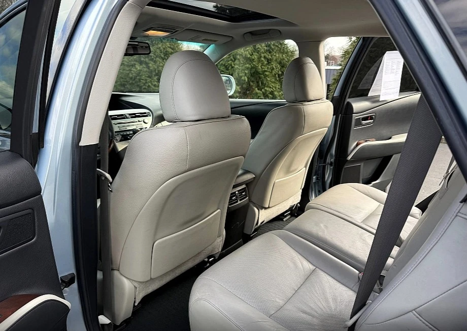 2011 Lexus RX 3rd Gen - Image 15 of 20