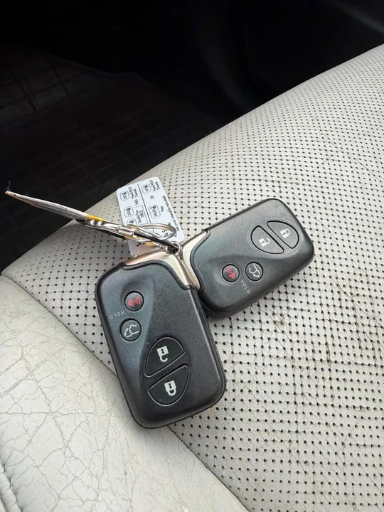2011 Lexus RX 3rd Gen - Image 19 of 21