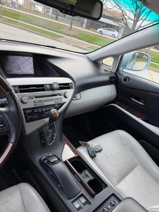 2011 Lexus RX 3rd Gen - Image 13 of 21