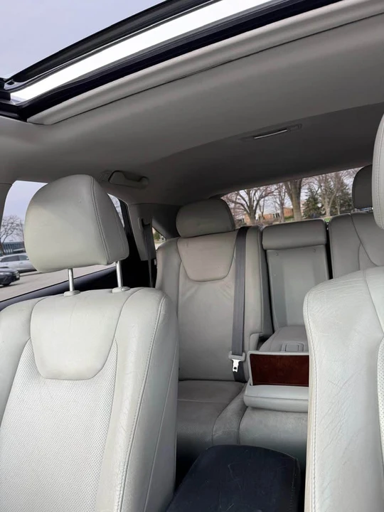 2011 Lexus RX 3rd Gen - Image 14 of 21