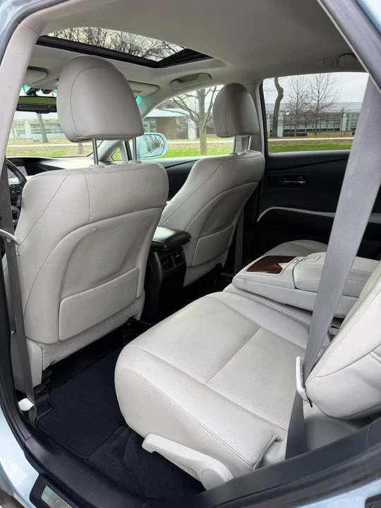 2011 Lexus RX 3rd Gen - Image 17 of 21