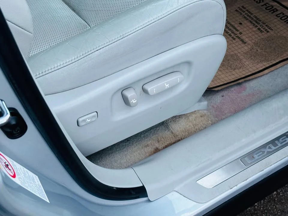 2011 Lexus RX 3rd Gen - Image 12 of 18