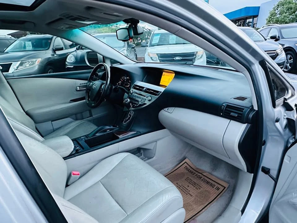 2011 Lexus RX 3rd Gen - Image 10 of 18