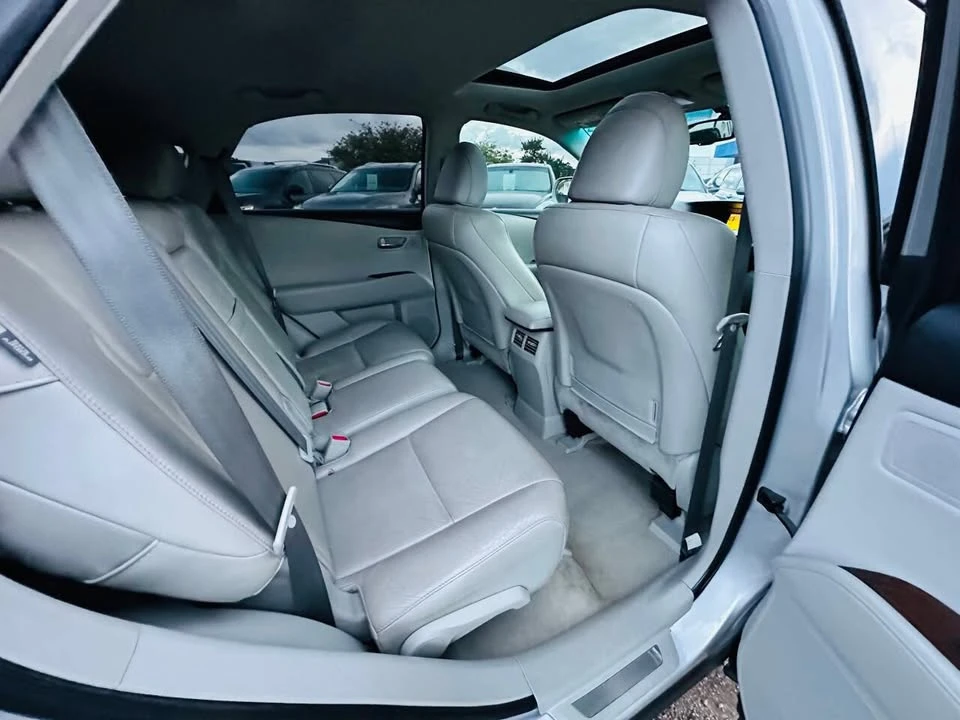 2011 Lexus RX 3rd Gen - Image 13 of 18