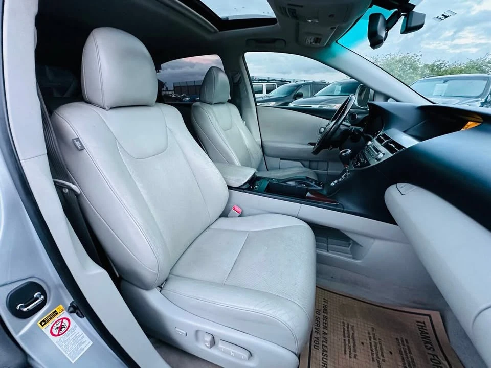 2011 Lexus RX 3rd Gen - Image 9 of 18