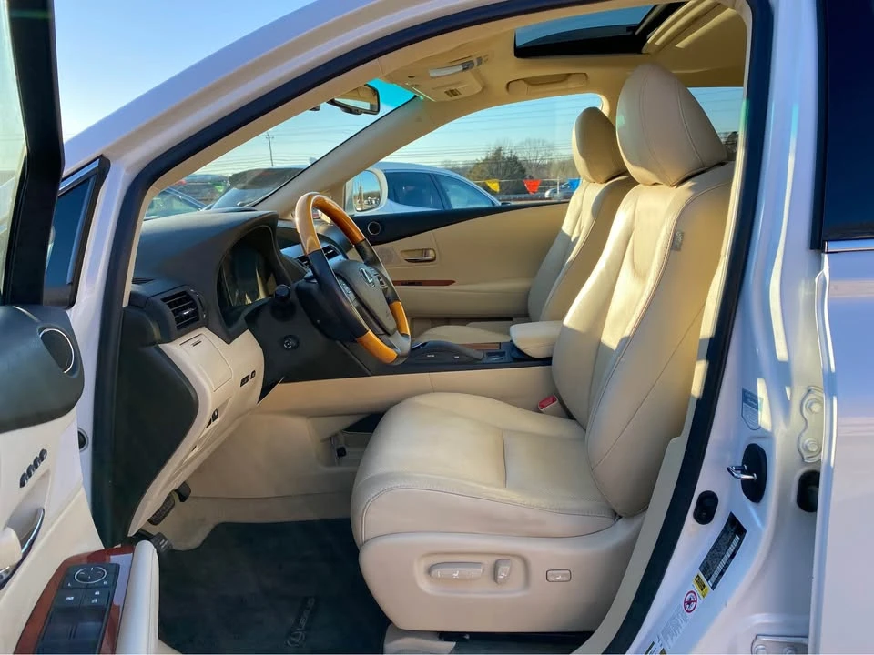 2011 Lexus RX 3rd Gen - Image 8 of 18