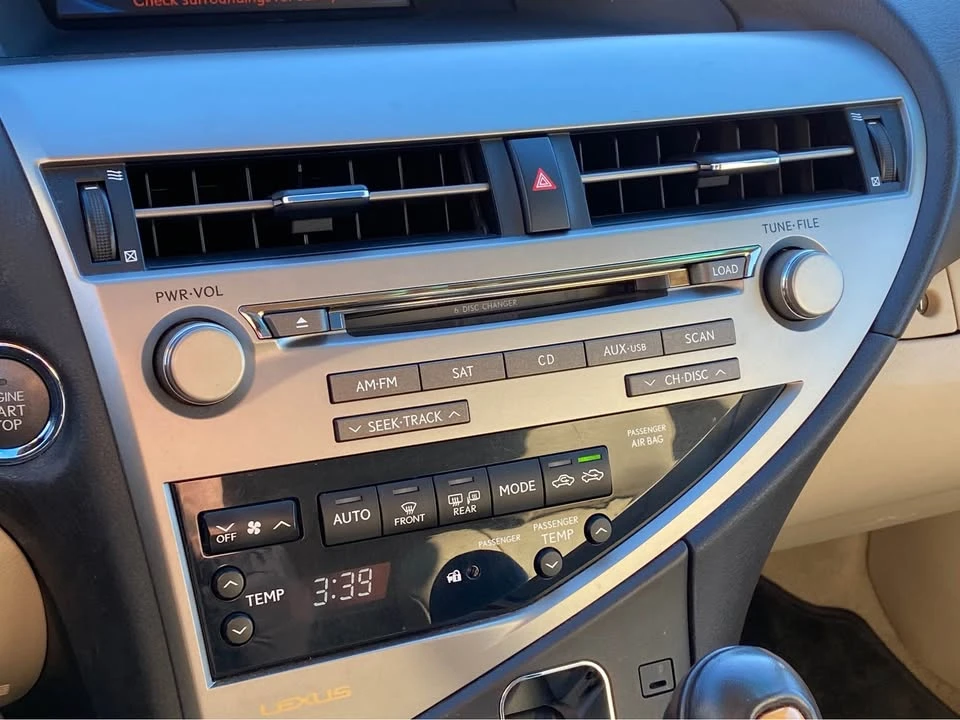 2011 Lexus RX 3rd Gen - Image 14 of 18