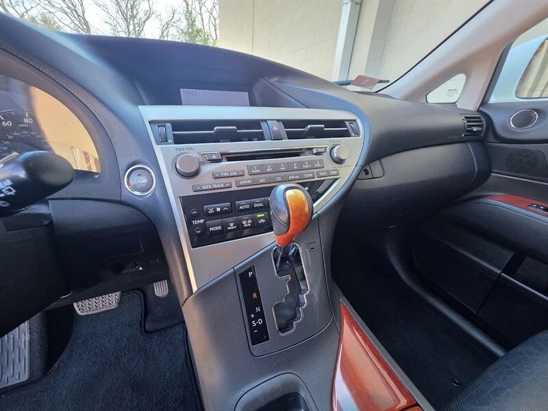 2011 Lexus RX 3rd Gen - Image 18 of 20