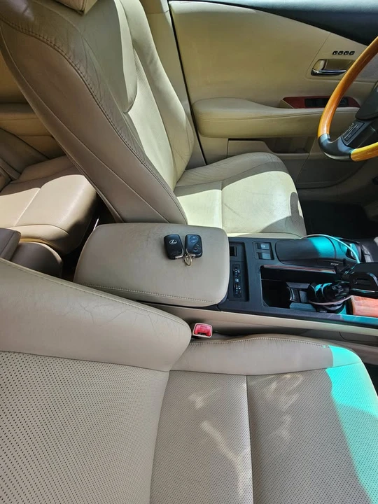 2011 Lexus RX 3rd Gen - Image 5 of 12