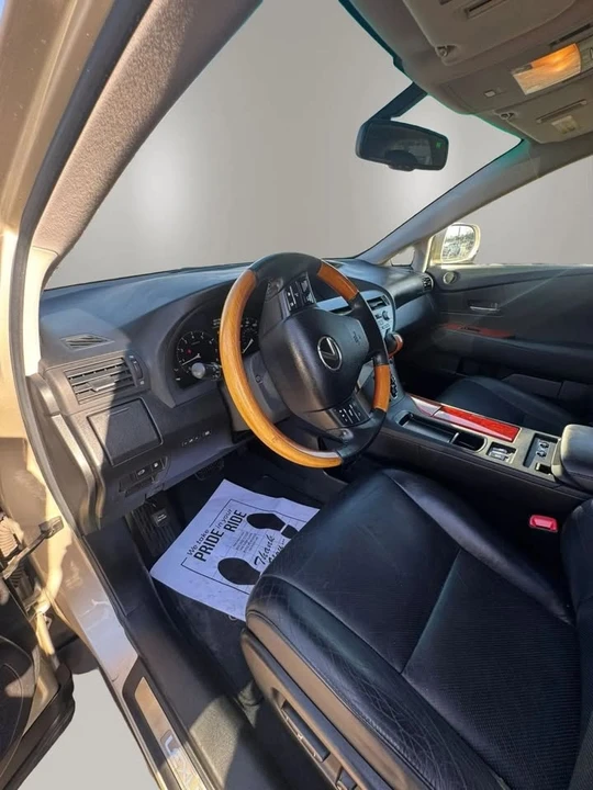 2011 Lexus RX 3rd Gen - Image 11 of 20
