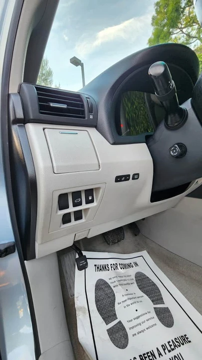 2011 Lexus RX 3rd Gen - Image 13 of 17