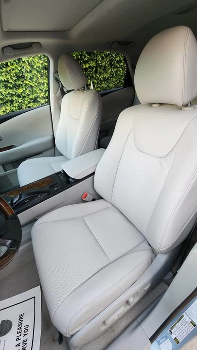 2011 Lexus RX 3rd Gen - Image 10 of 17