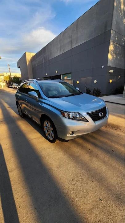 2011 Lexus RX 3rd Gen - Image 2 of 17