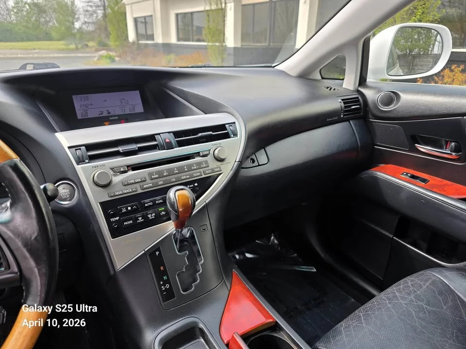 2011 Lexus RX 3rd Gen - Image 16 of 16
