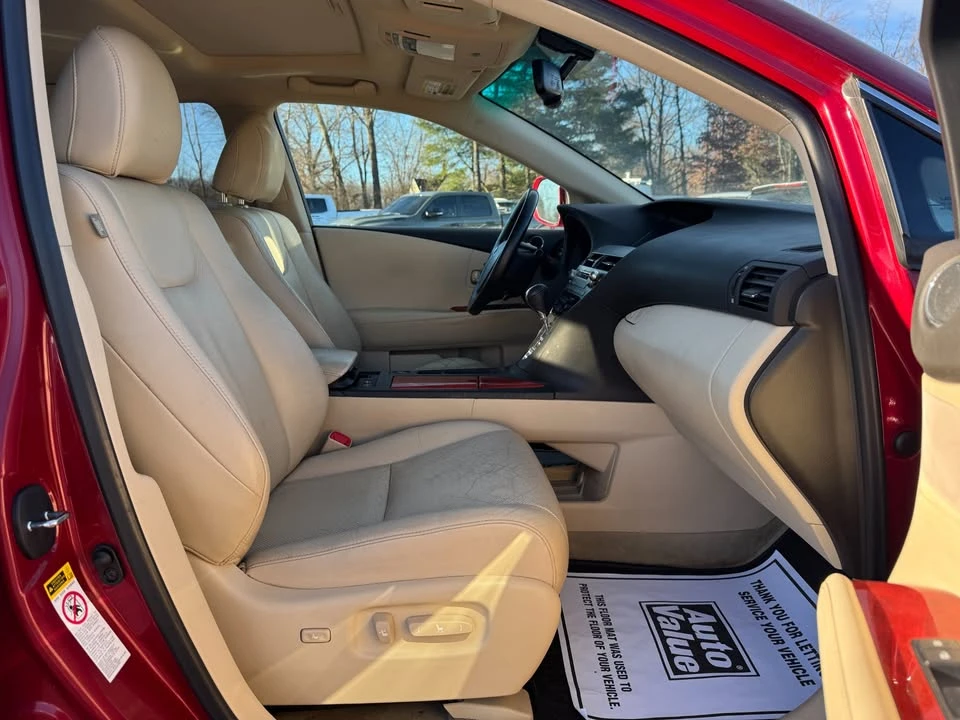 2011 Lexus RX 3rd Gen - Image 17 of 20