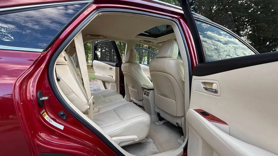 2011 Lexus RX 3rd Gen - Image 13 of 20