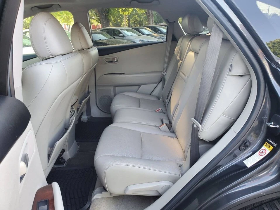 2011 Lexus RX 3rd Gen - Image 16 of 20