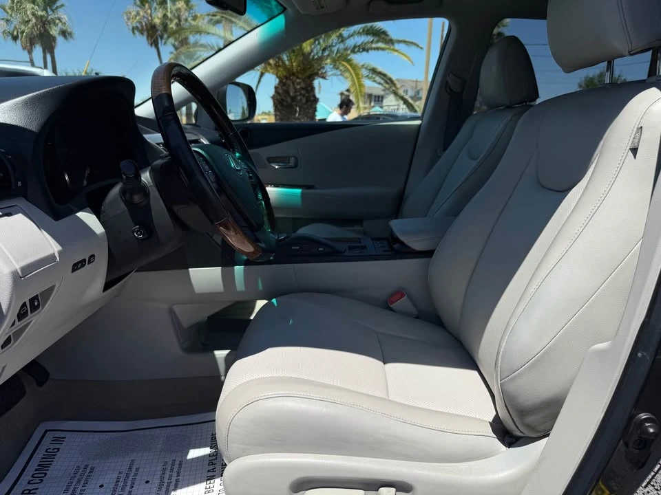 2011 Lexus RX 3rd Gen - Image 10 of 17