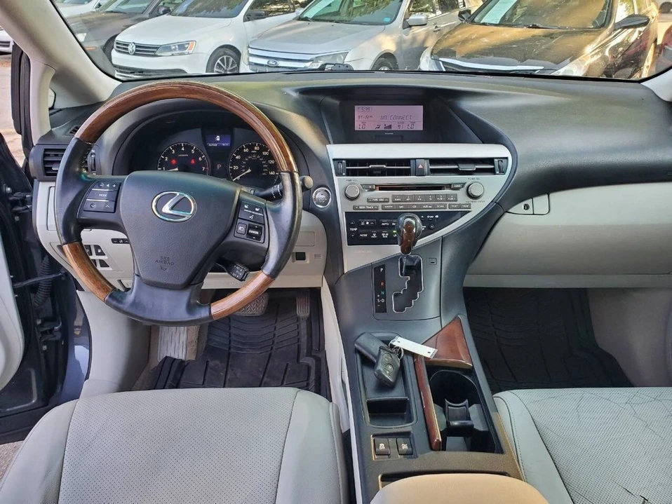 2011 Lexus RX 3rd Gen - Image 17 of 20