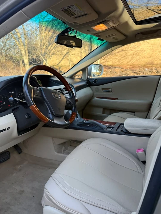 2011 Lexus RX 3rd Gen - Image 8 of 18