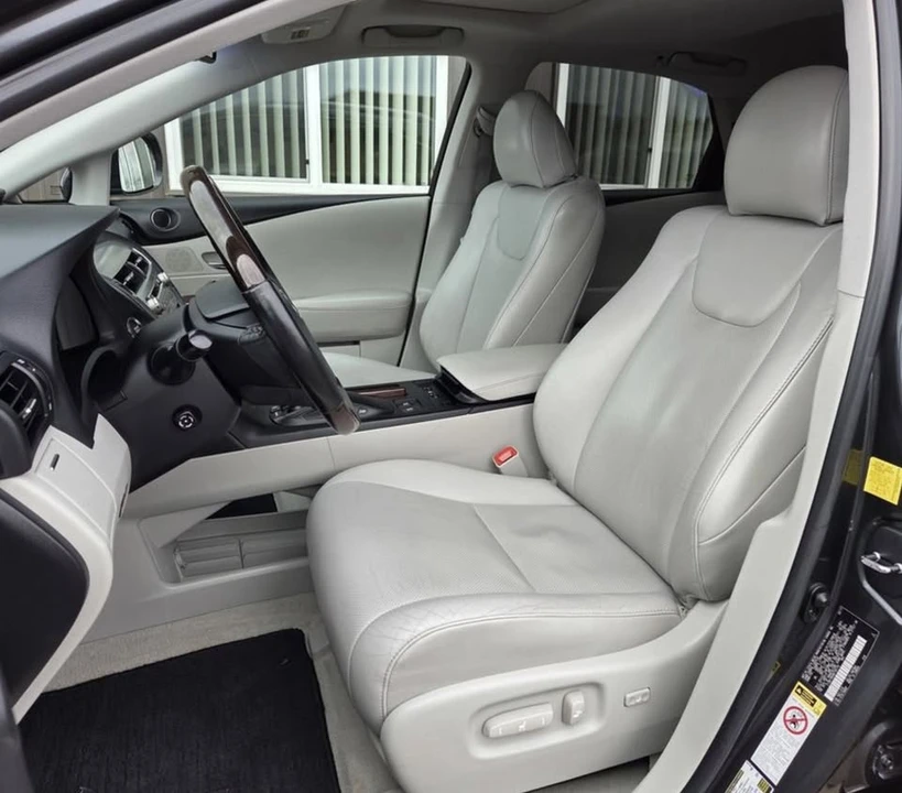 2011 Lexus RX 3rd Gen - Image 11 of 20