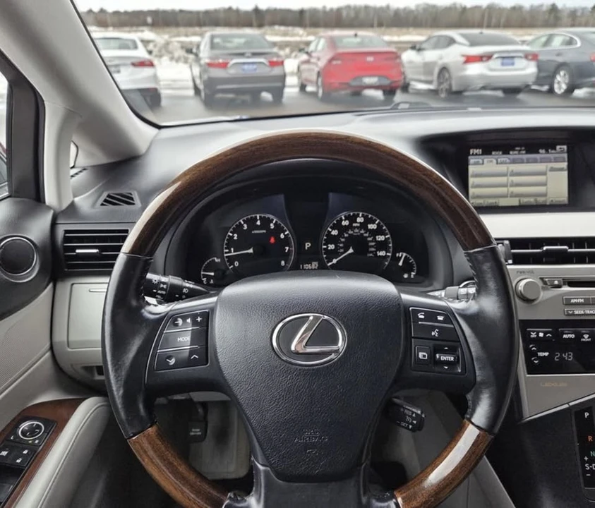 2011 Lexus RX 3rd Gen - Image 15 of 20