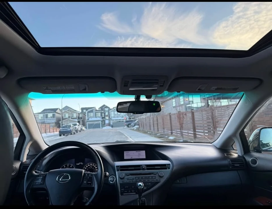 2011 Lexus RX 3rd Gen - Image 17 of 19