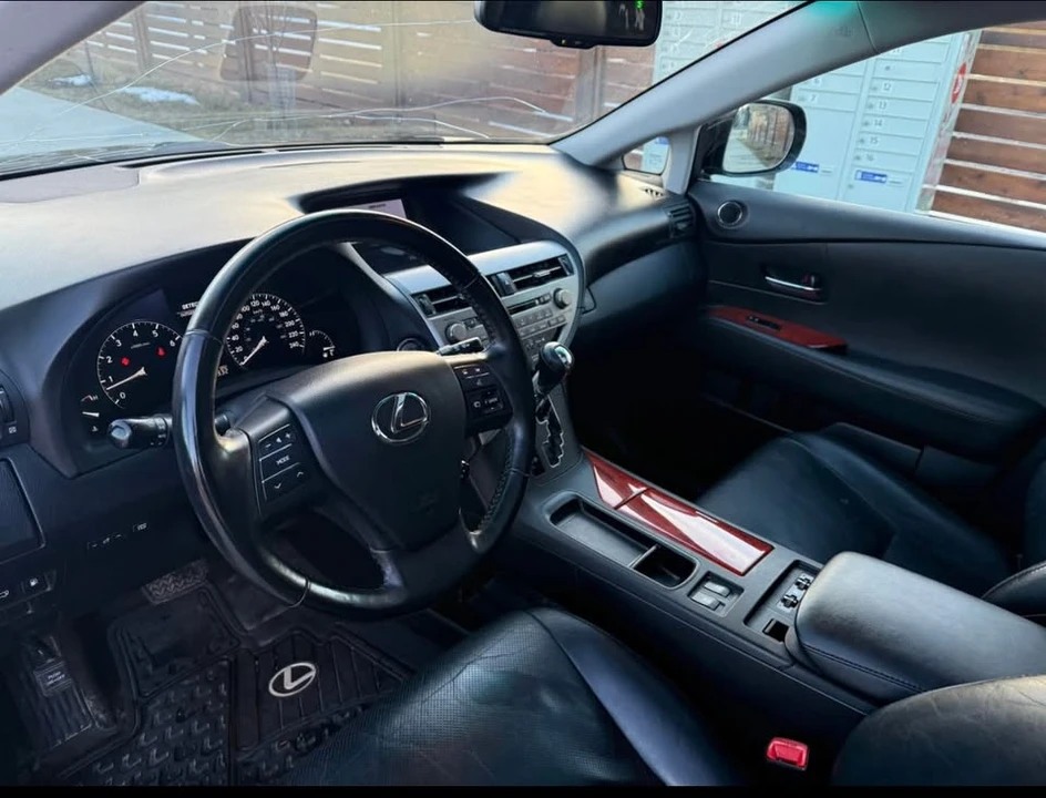 2011 Lexus RX 3rd Gen - Image 8 of 19