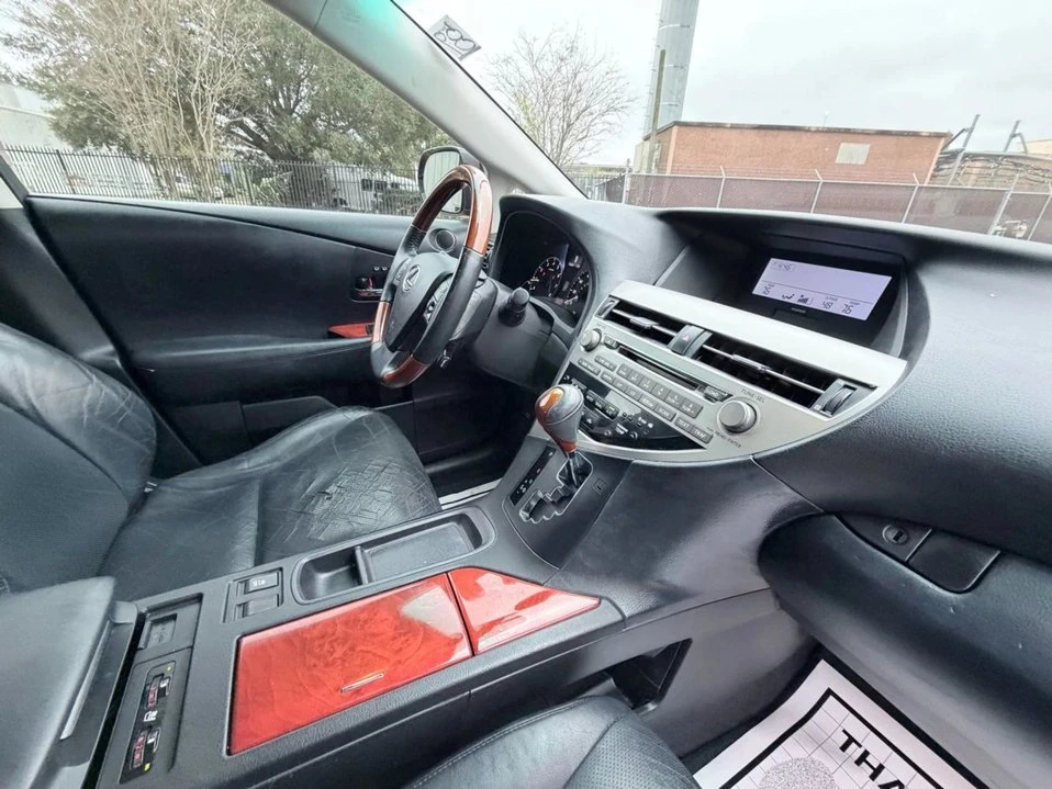 2011 Lexus RX 3rd Gen - Image 2 of 17