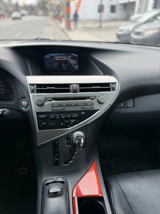 2011 Lexus RX 3rd Gen - Image 15 of 17