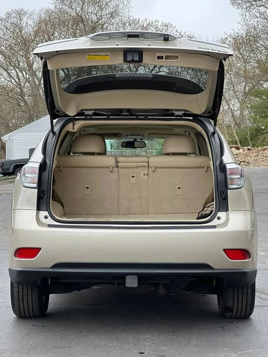 2011 Lexus RX 3rd Gen - Image 10 of 19