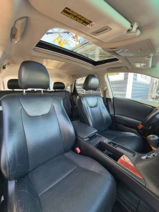 2011 Lexus RX 3rd Gen - Image 14 of 19