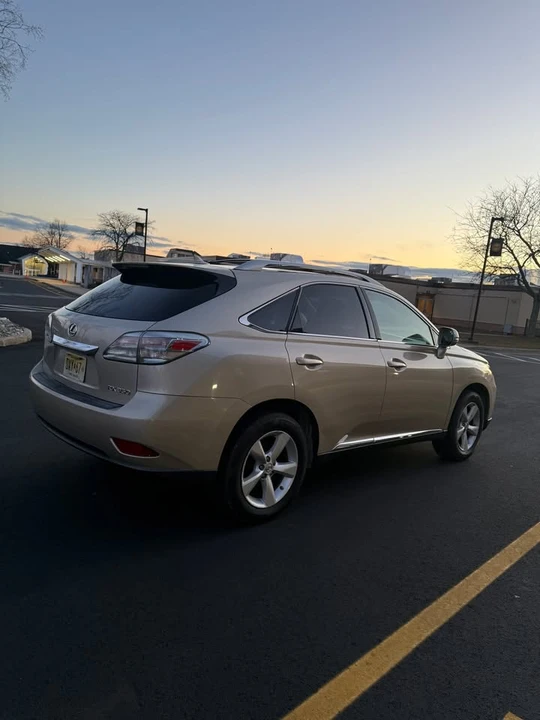 2011 Lexus RX 3rd Gen - Image 4 of 16